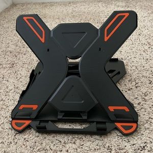 LAPTOP STAND